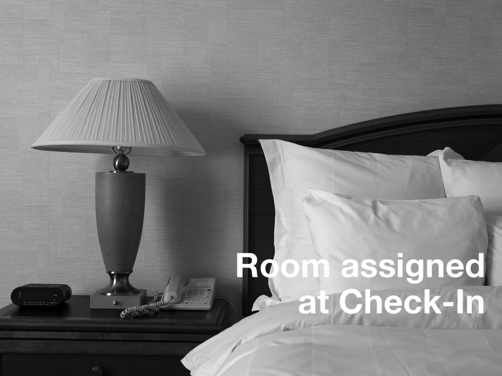 Travelodge Monaco Beach Resort Sunny Isles Beach Room photo