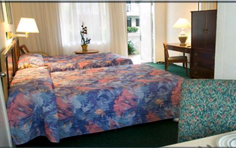 Travelodge Monaco Beach Resort Sunny Isles Beach Exterior photo
